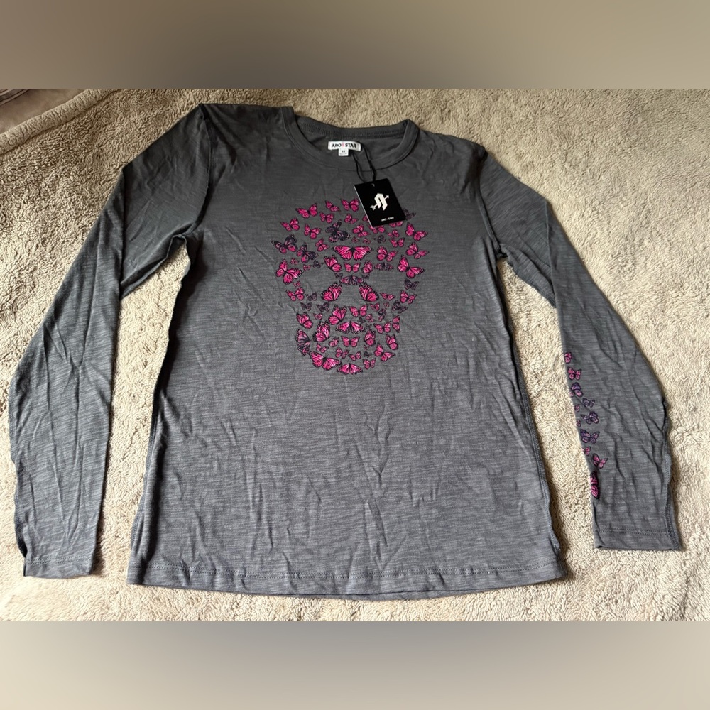 Women's Gray Long Sleeve Tee with Pink Butterfly Skull